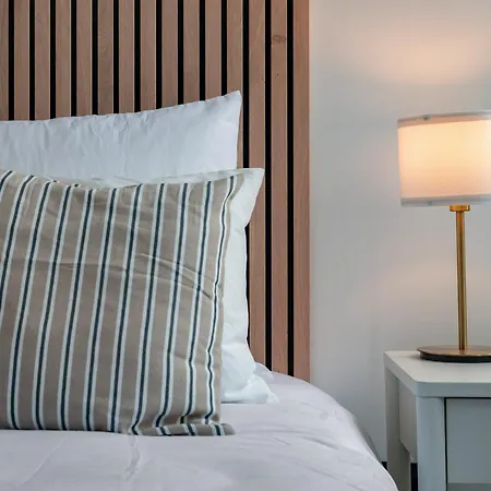 Jaures - Design Et Climatises En Centre