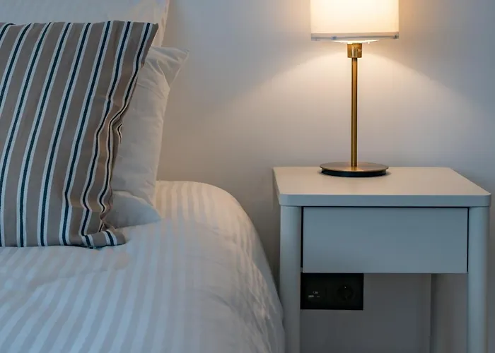 Jaures - Design Et Climatises En Centre Виши