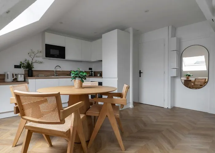 Jaures - Design Et Climatises En Centre *