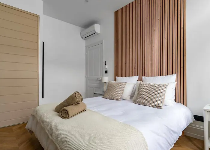 Jaures - Design Et Climatises En Centre