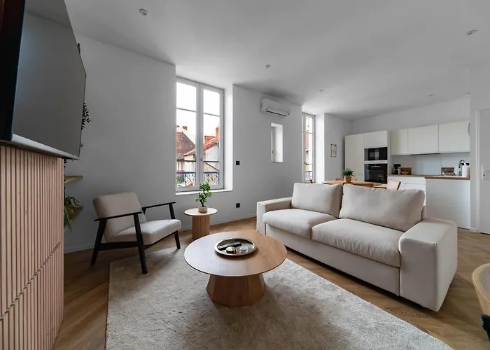 Jaures - Design Et Climatises En Centre