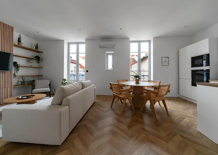 Апартаменты Jaures - Design Et Climatises En Centre Виши