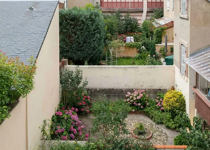 Апартаменты Jaures - Design Et Climatises En Centre Виши