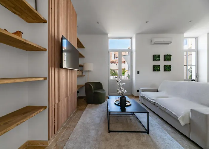 Jaures - Design Et Climatises En Centre